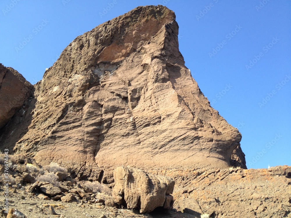 arid mountain landscape