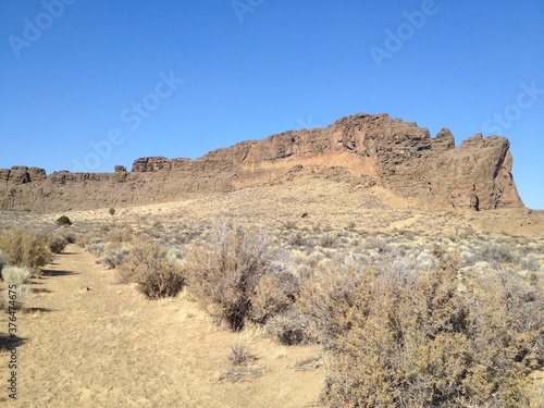 arid mountain landscape