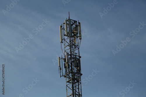 Mobile telecommunications relay tower