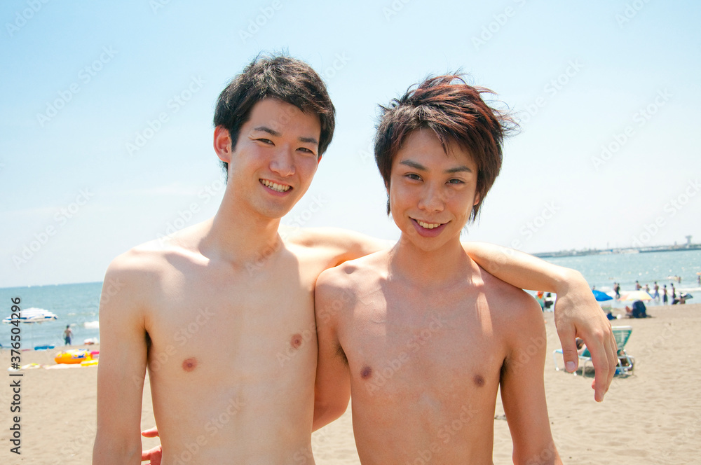 Fototapeta premium 笑顔の男性2人