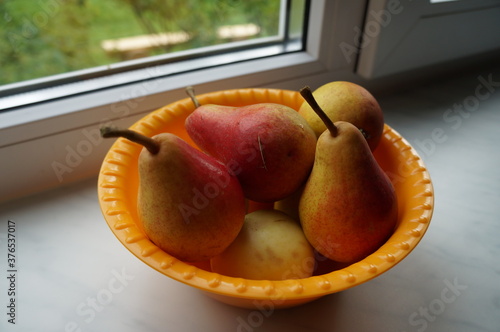 pears in a basket