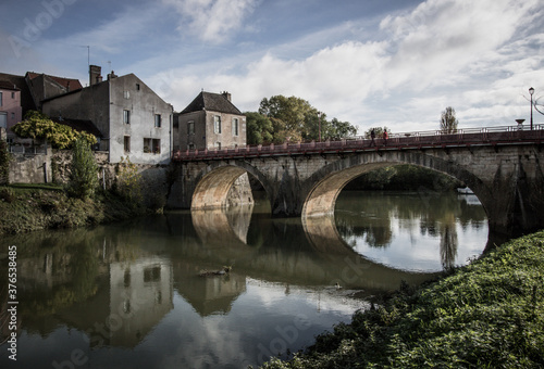 Cuadro en lienzo pont sur le doubs à Verdun sur le doubs