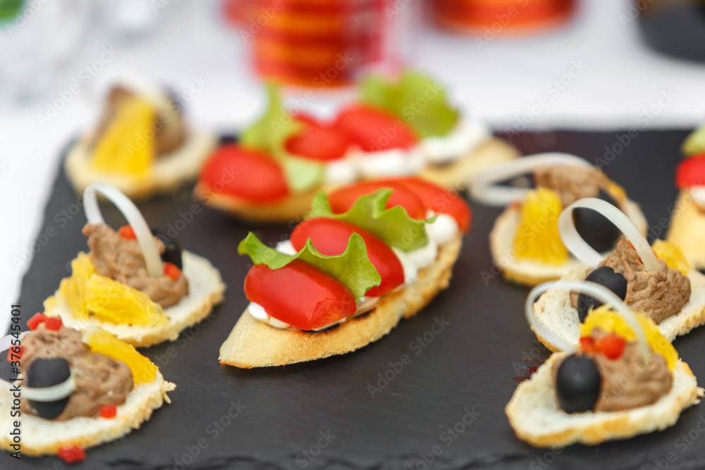 Sandwiches with tomatoes, lettuce and olives Sandwiches with tomatoes, lettuce and olives