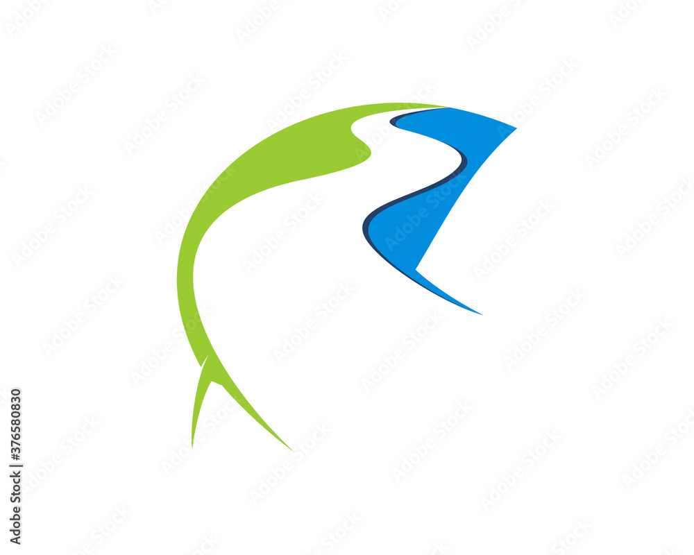 Obraz premium Road way inside the leaf shape