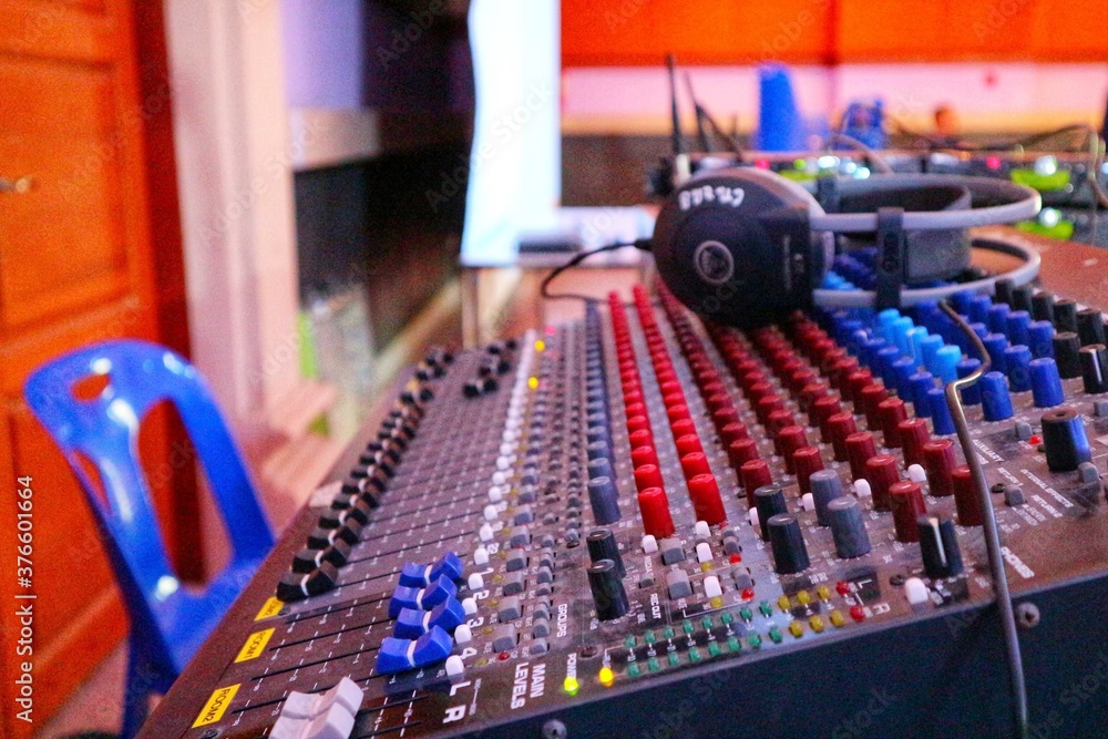 Obraz premium audio mixing console in recording studio