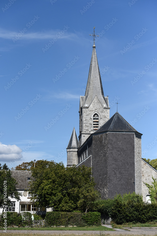 religion eglise clocher croix toit catholique