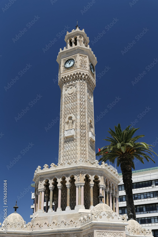 Fototapeta premium Izmir Clock Tower in Izmir, Turkey