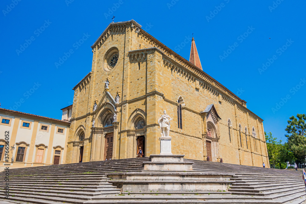 Tuscany - Italy: Arezzo Cathedral (Cattedrale di Ss. Donato e Pietro). It's a Roman Catholic cathedral in the city of Arezzo in Tuscany, Italy.