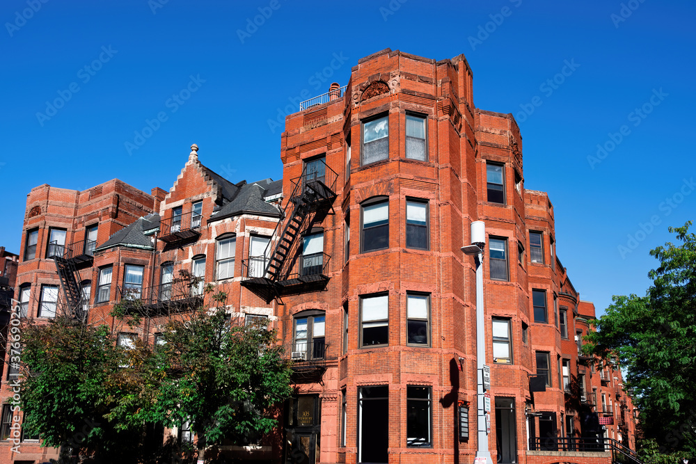 Fototapeta premium An old apartment building in Boston