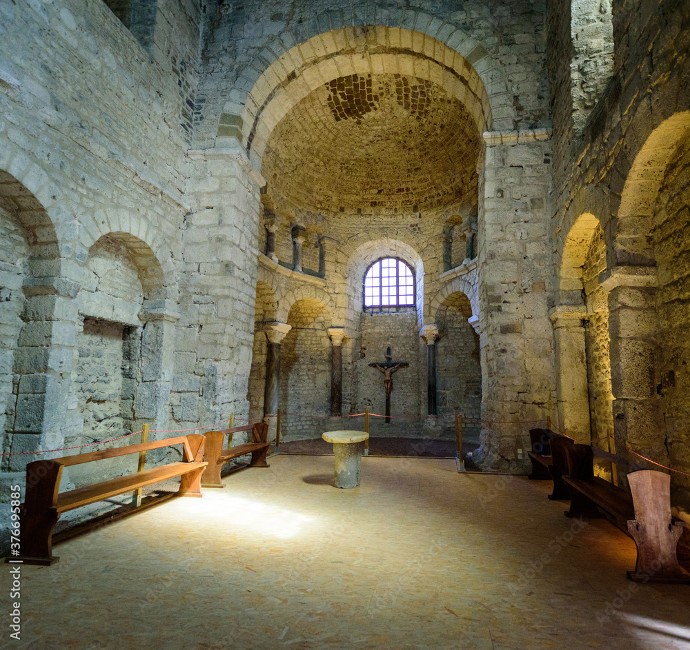 Fototapeta premium Baptistère, Le Puy en Velay