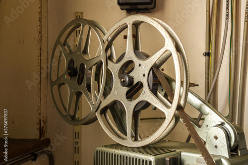Ancien projecteur de cinéma 