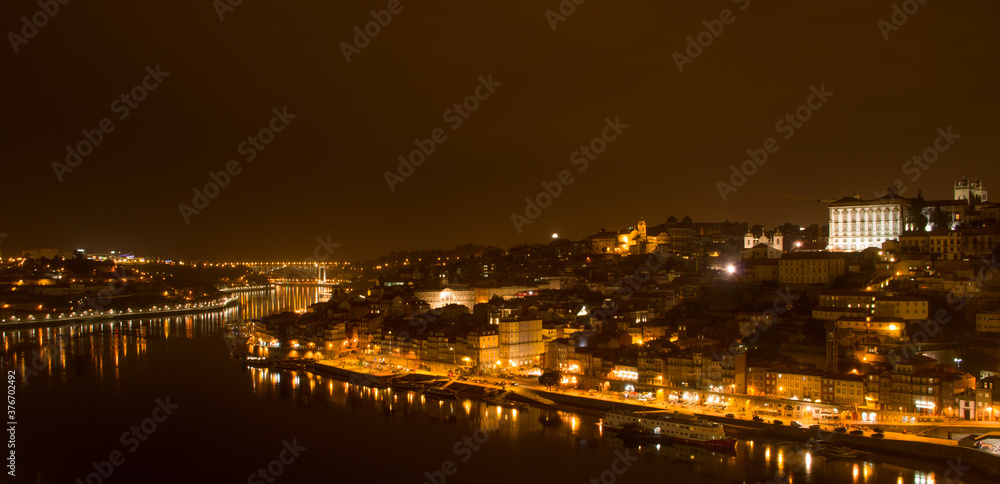 porto city at night