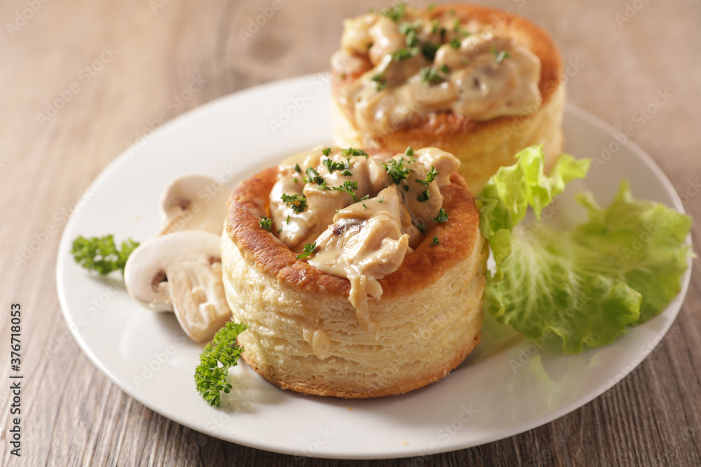 puff pastry with chicken and cream puff pastry with chicken and cream