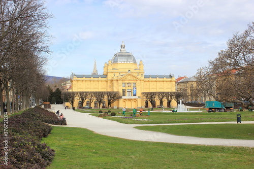 Zagreb: Die Kunsthalle im Ledeni Park
