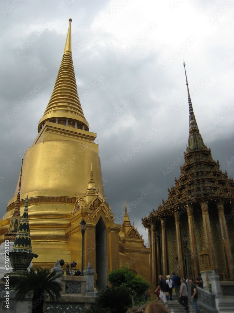 Fototapeta premium Beautiful view of the Buddhist temple