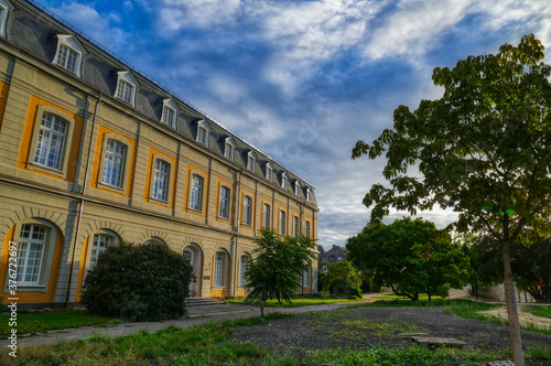 Park und historisches Schloss in Bonn © hespasoft