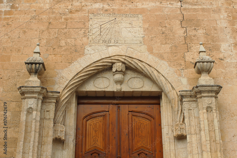 Fototapeta premium Iglesia Arciprestal de Santiago, Villena, Alicante