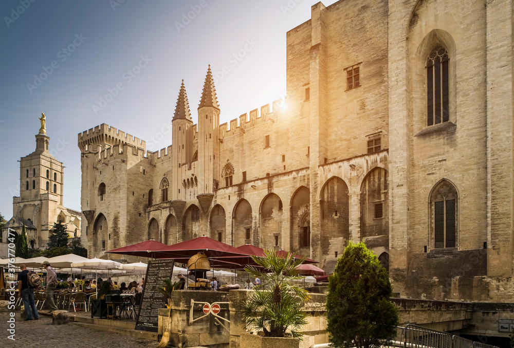 Palace of the Popes and sidewalk restaurant, Avignon, Provence, France Palace of the Popes and sidewalk restaurant, Avignon, Provence, France