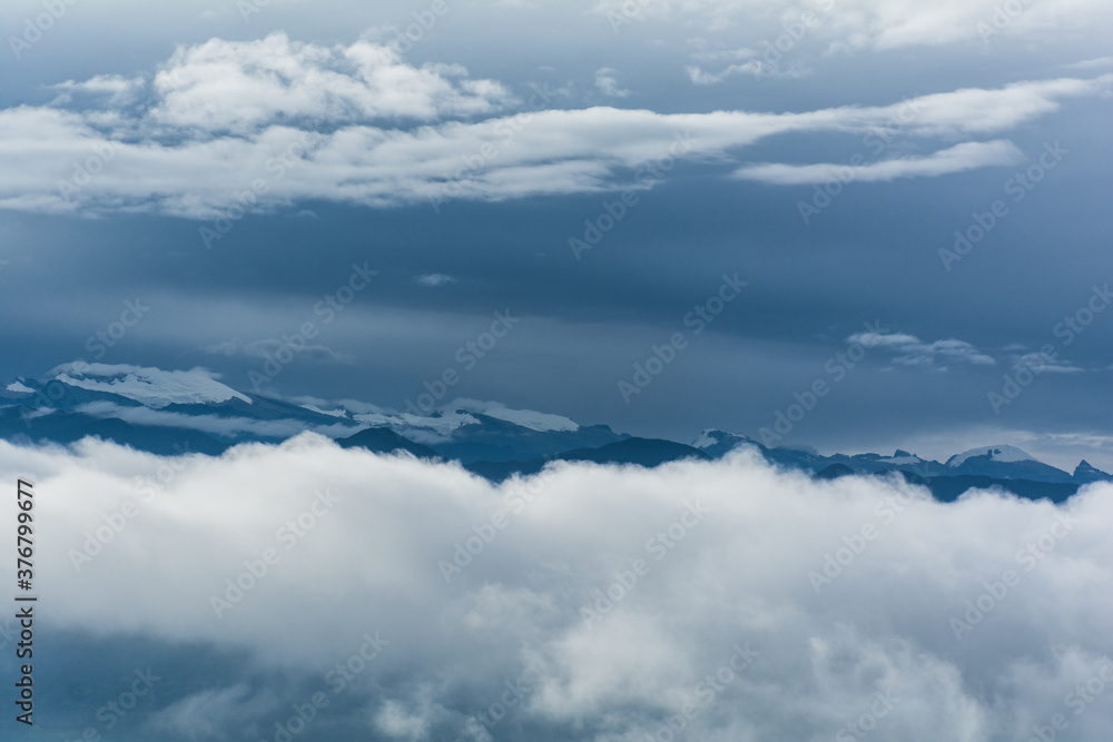 Obraz premium beautiful cloudy landscape nevado del cocuy