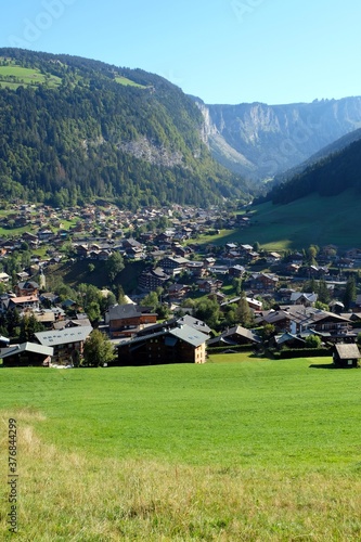 Vue générale de Morzine dans les Alpes françaises