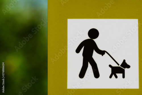 Keep dogs on leads sign