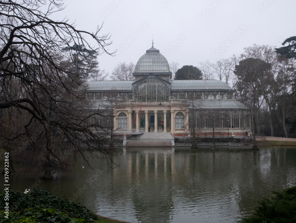 Obraz premium Palazzo di cristallo, parco del Buon Ritiro, Madrid 