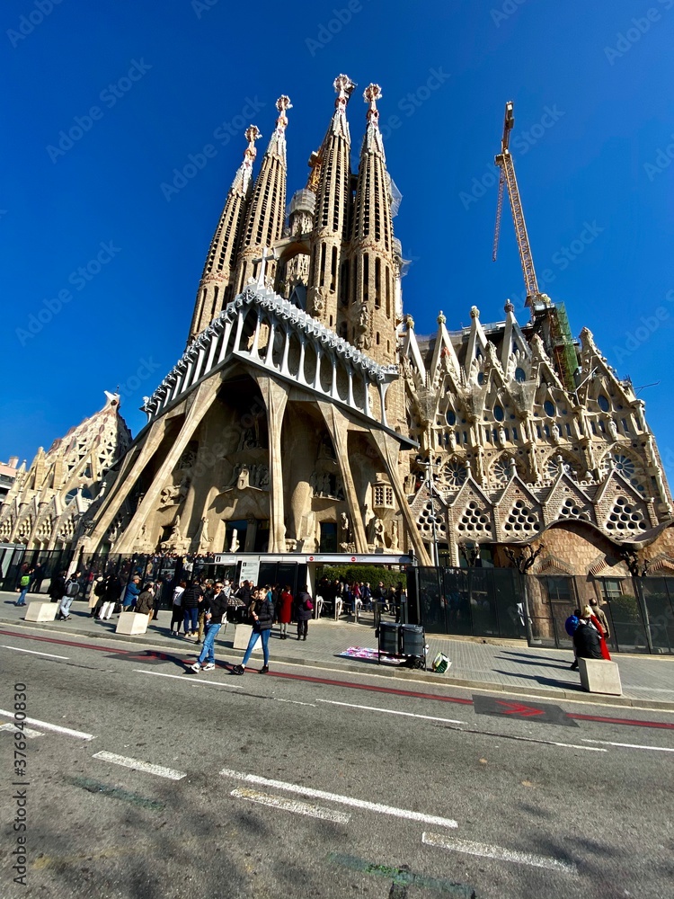Fototapeta premium sagrada familia in barcelona