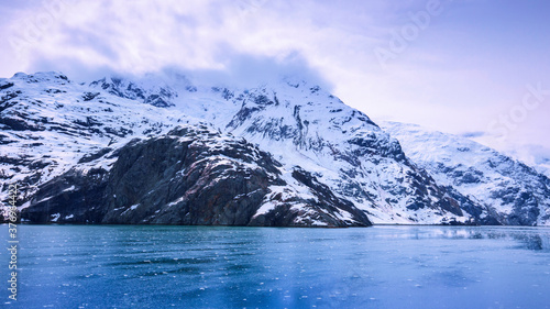 Cruise ship sailing in Glacier Bay National Park, Alaska © wu shoung