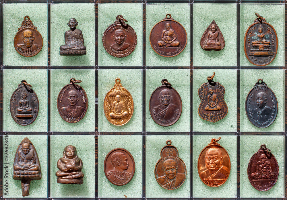 Small Buddha image or Thai amulet