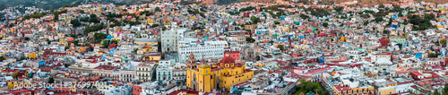 Panorama de casas coloridas de las calles de Guanajuato, Mexico