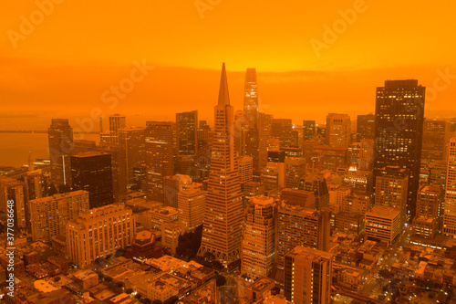Smoky skies in San Francisco during California fire season