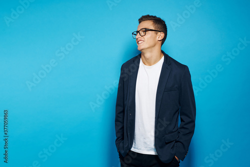 Quadro su tela business man with documents in hands and business work lifestyle studio