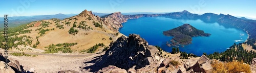Fotografie Panarama of Crater lake from the top of Watchman Peak Trail, Oregon, USA