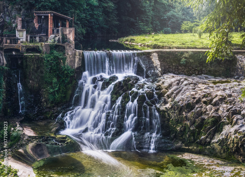 Fototapeta Naklejka Na Ścianę i Meble -  The waterfall