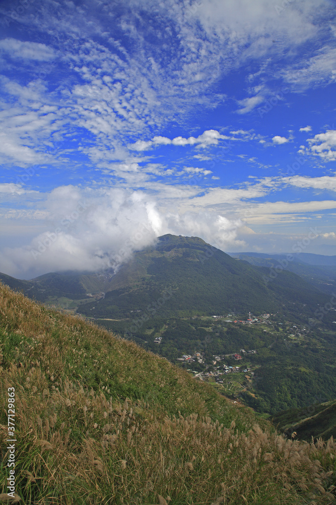 Obraz premium Datun Mountain Autumn Scenery of Mount Flower Taiwan