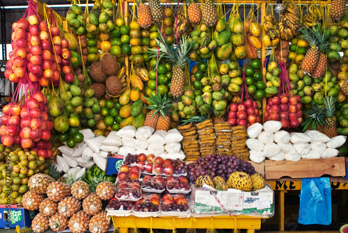 Frutas no Mercado do Porto de Cacau Pirera photo