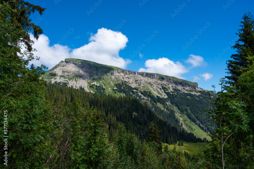 Obraz premium The famous Hohe Ifen in the Kleinwalsertal in Austria
