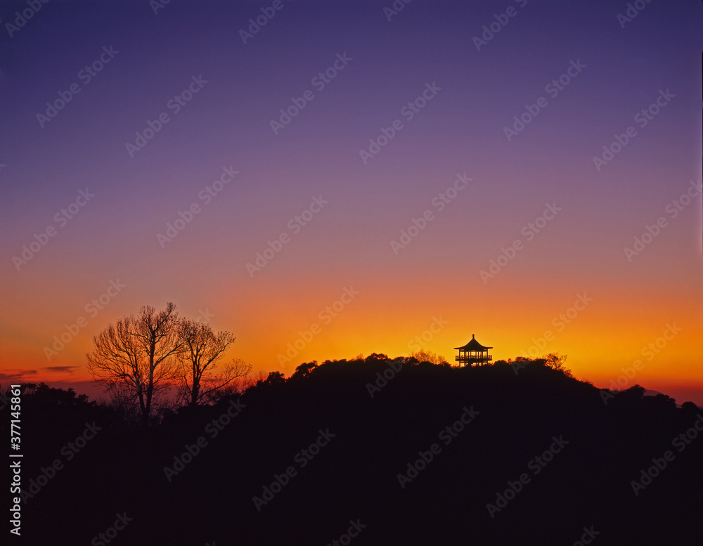 Yangmingshan park sunset