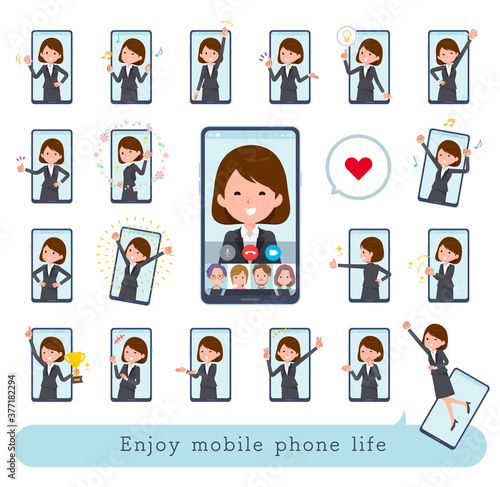 flat type business women_Enjoy mobile