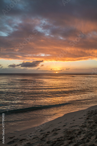 tramonto con nuvole