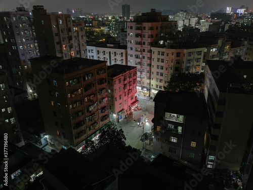 Obraz na płótnie Shenzhen city living complex buildings at night from rooftop w salonie