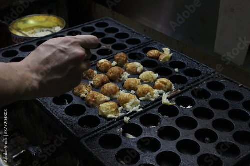 たこ焼きの調理風景