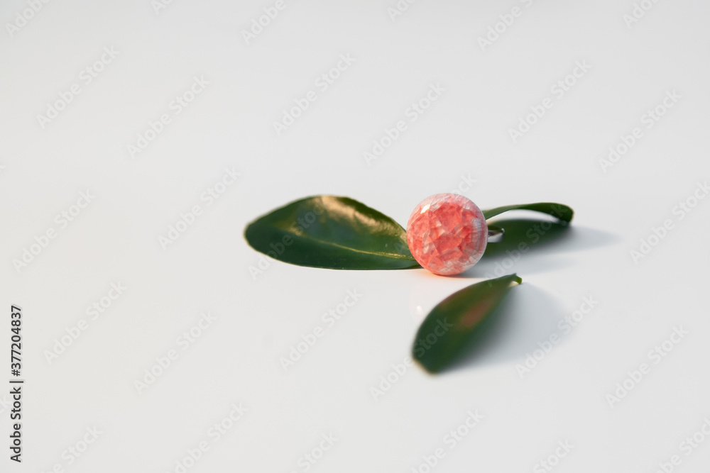 Pink ceramic ring with crackle effect