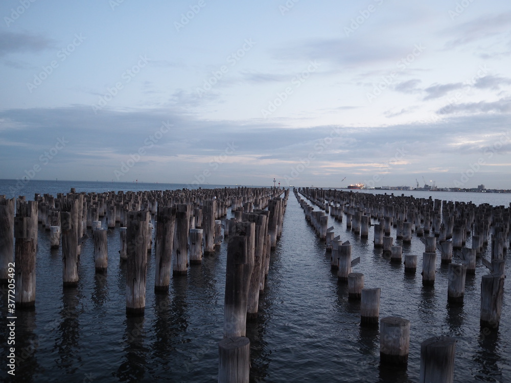 Obraz premium Sunset at the Princess Pier in Port Melbourne, Victoria, Australia