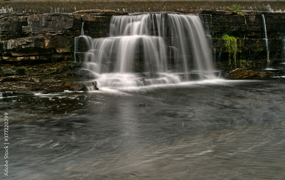 Fototapeta premium Waterfalls on a fall day