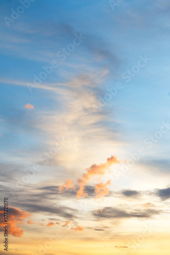 Obraz na płótnie beautiful colorful sky and cloud in twilight time background w salonie
