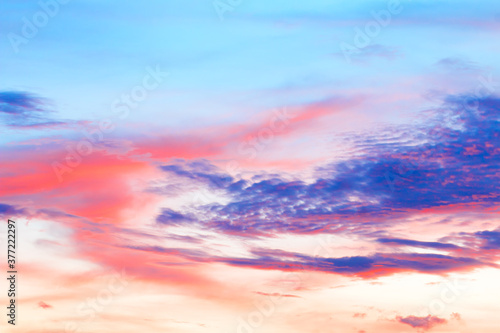 Obraz na płótnie beautiful colorful sky and cloud in twilight time background w salonie
