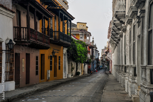 Fototapeta Naklejka Na Ścianę i Meble -  empty Cartagena street,Colombia
