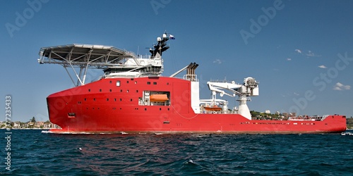 Photos A 106 meter Transport Ship with helipad at Sydney navy centenary celebrations port side view