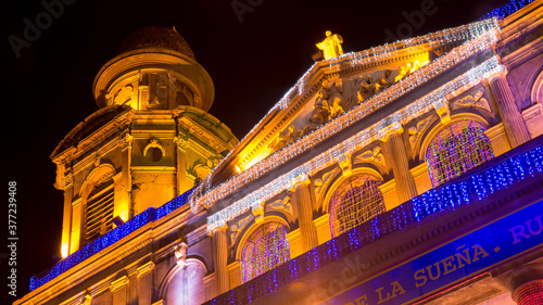 Tableau sur toile Show of night light in the Cathedral of Managua
